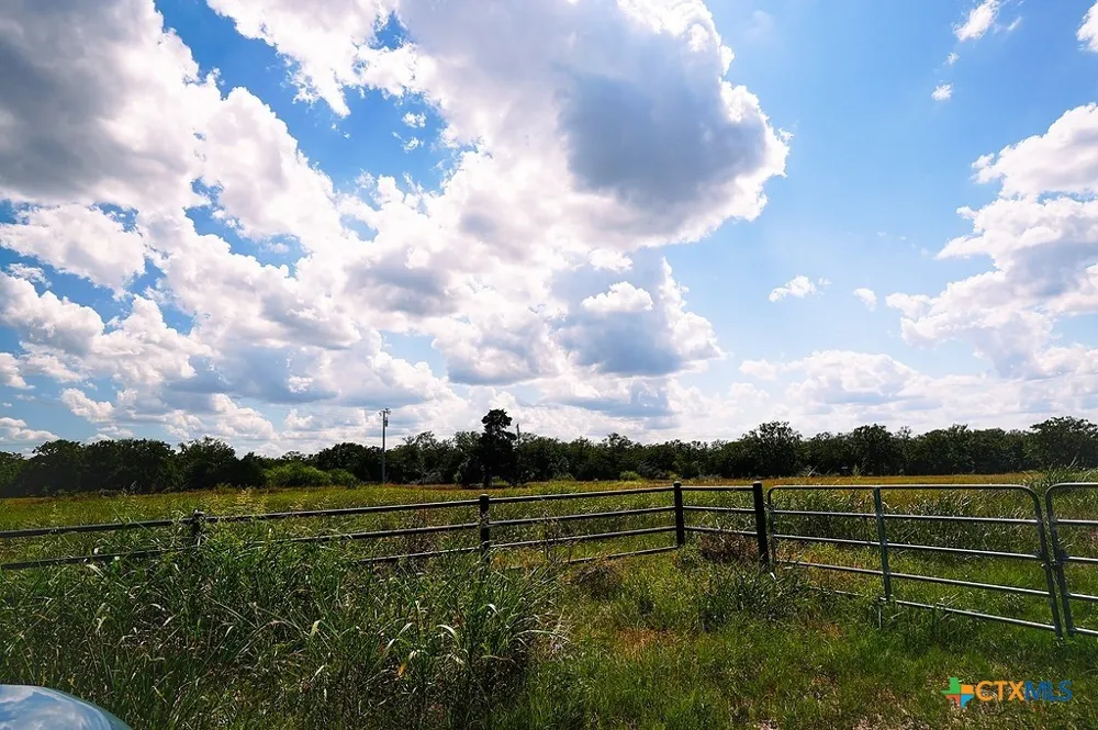 4810 Burke Road Flatonia, TX 78941