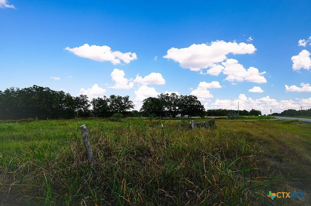 4810 Burke Road Flatonia, TX 78941