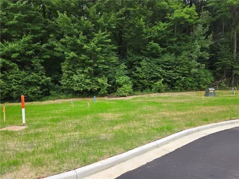 1443 Sykora Lane
