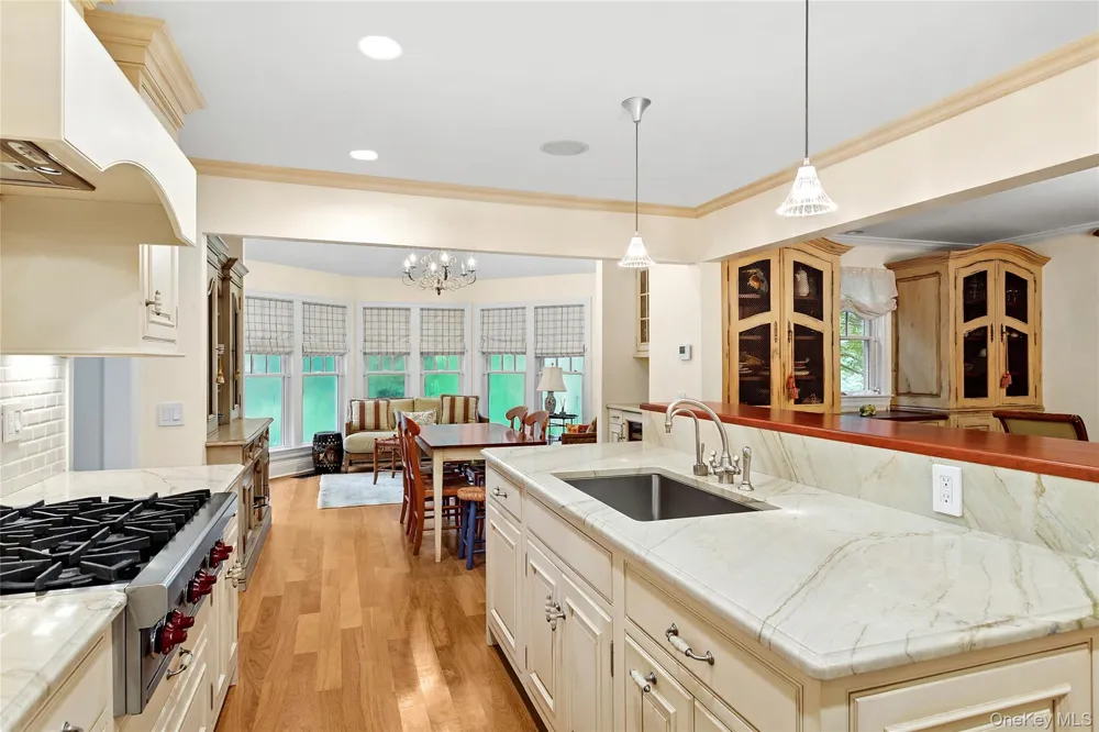 55 Cedar Lane W Remsenburg, NY 11960