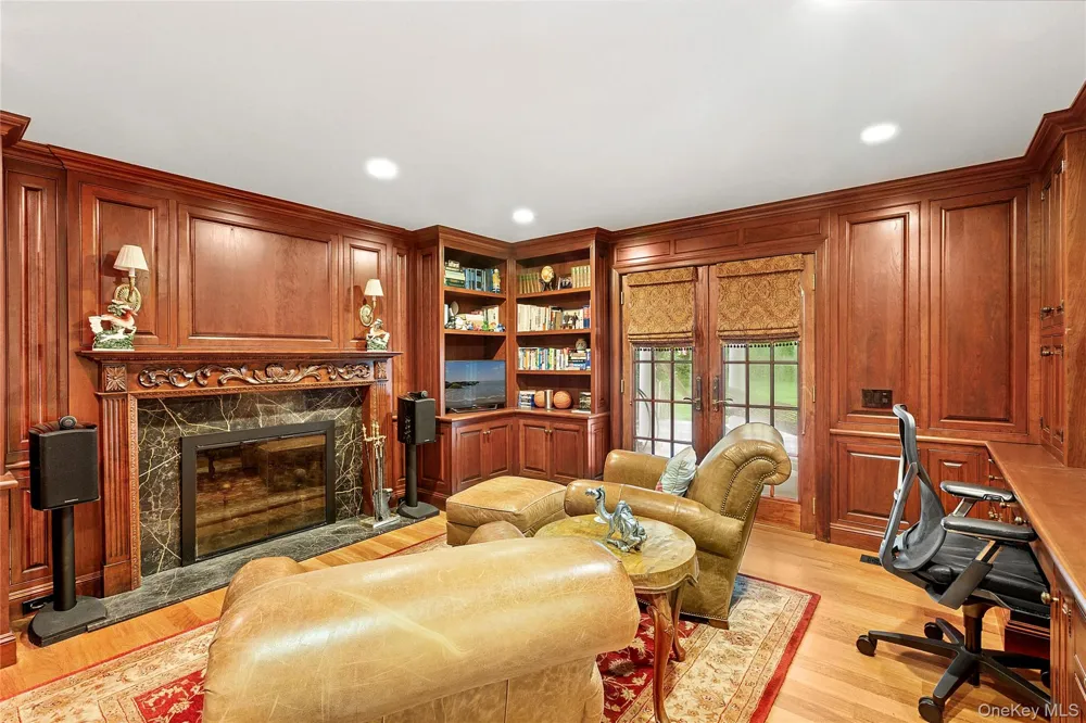 55 Cedar Lane W Remsenburg, NY 11960