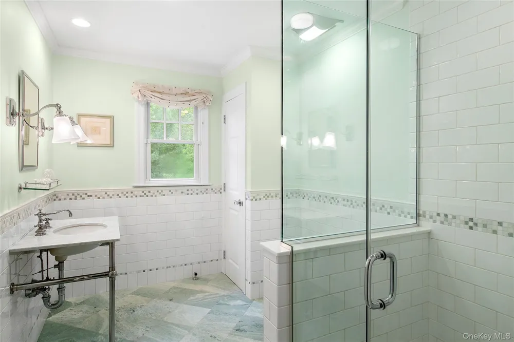 55 Cedar Lane W Remsenburg, NY 11960