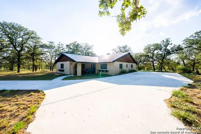 580 Rangeland Rd Seguin, TX 78155