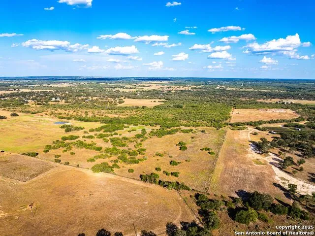 580 Rangeland Rd Seguin, TX 78155