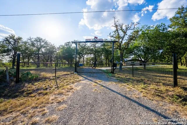 580 Rangeland Rd Seguin, TX 78155