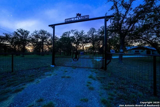 580 Rangeland Rd Seguin, TX 78155