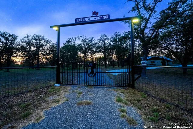 580 Rangeland Rd Seguin, TX 78155