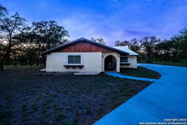 580 Rangeland Rd Seguin, TX 78155