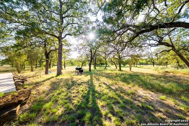 580 Rangeland Rd Seguin, TX 78155