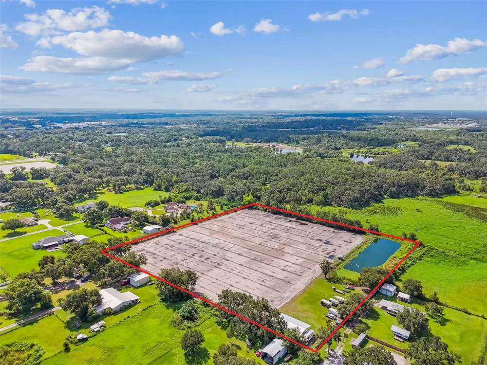 1715 W SAM ALLEN ROAD Plant City, FL 33565