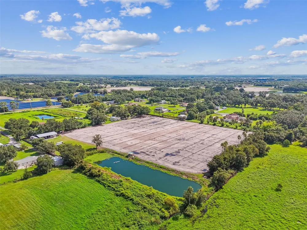 1715 W SAM ALLEN ROAD Plant City, FL 33565
