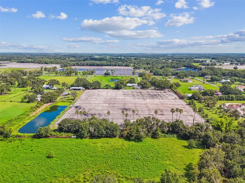 1715 W SAM ALLEN ROAD Plant City, FL 33565