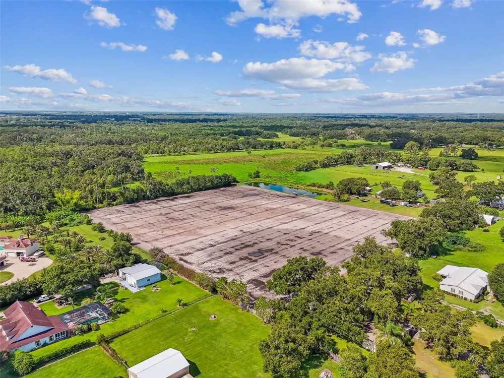 1715 W SAM ALLEN ROAD Plant City, FL 33565