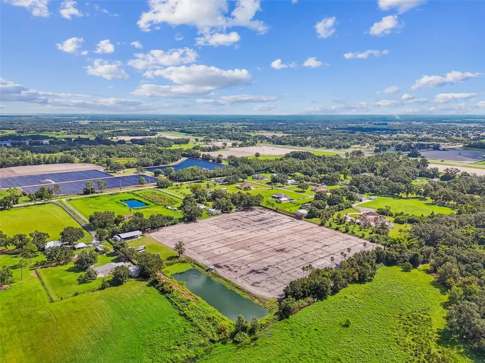 1715 W SAM ALLEN ROAD Plant City, FL 33565