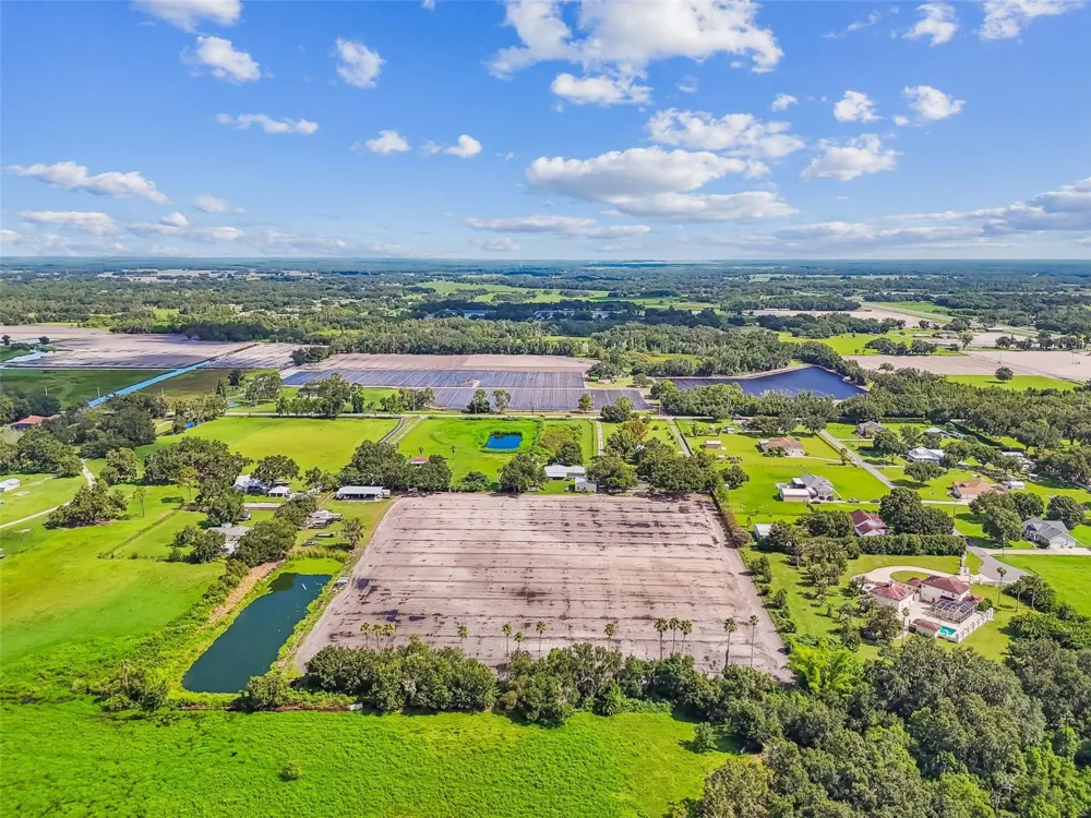1715 W SAM ALLEN ROAD Plant City, FL 33565