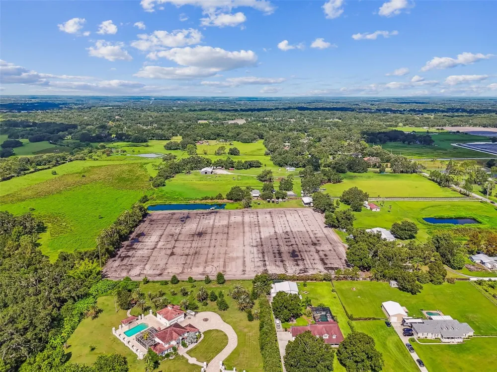 1715 W SAM ALLEN ROAD Plant City, FL 33565