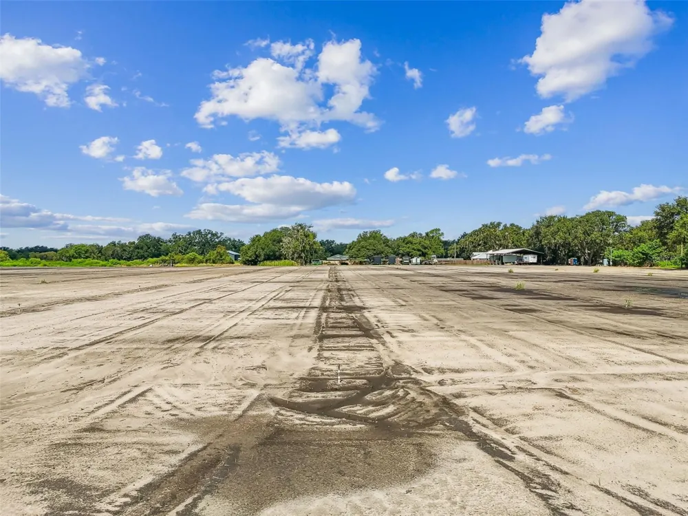 1715 W SAM ALLEN ROAD Plant City, FL 33565