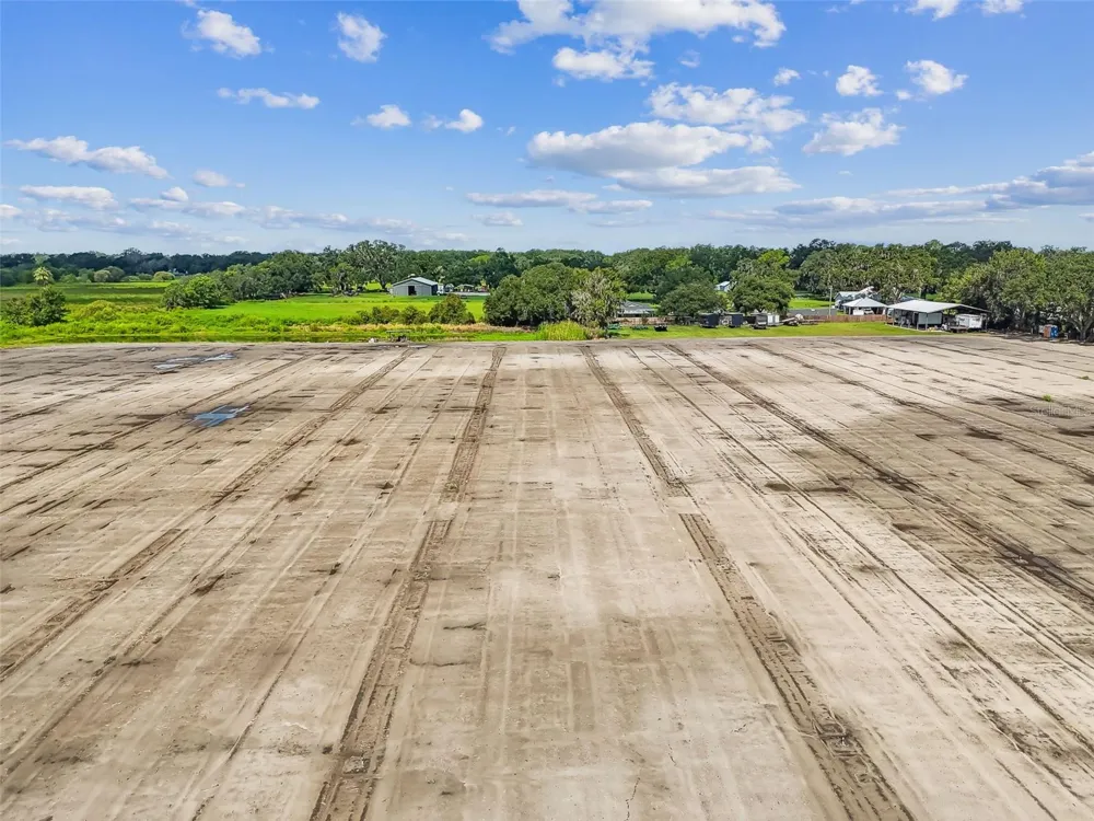1715 W SAM ALLEN ROAD Plant City, FL 33565