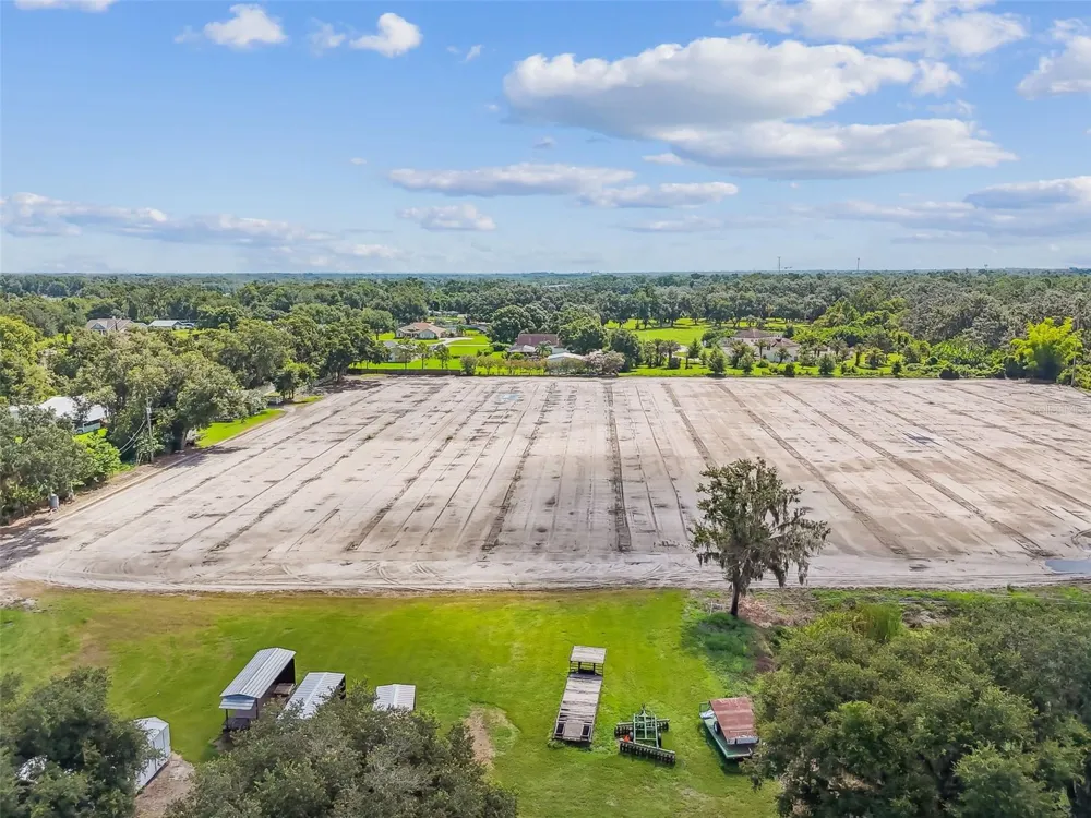 1715 W SAM ALLEN ROAD Plant City, FL 33565