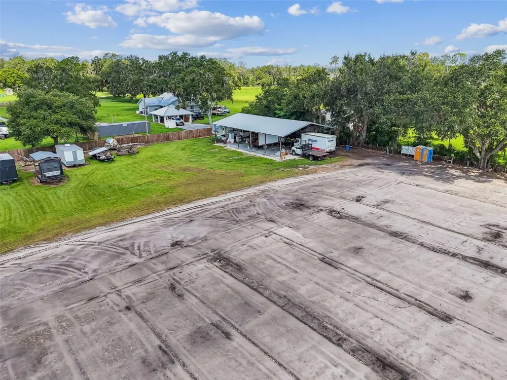 1715 W SAM ALLEN ROAD Plant City, FL 33565