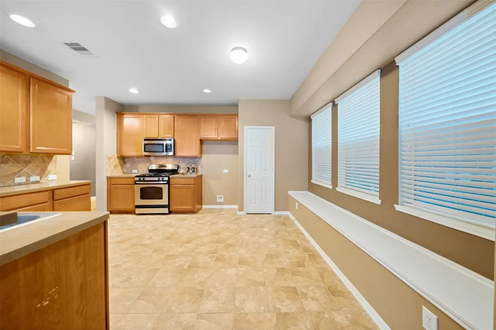 4411 Graceland Drive Deer Park, TX 77536