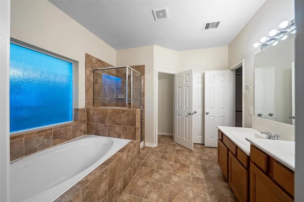 4411 Graceland Drive Deer Park, TX 77536