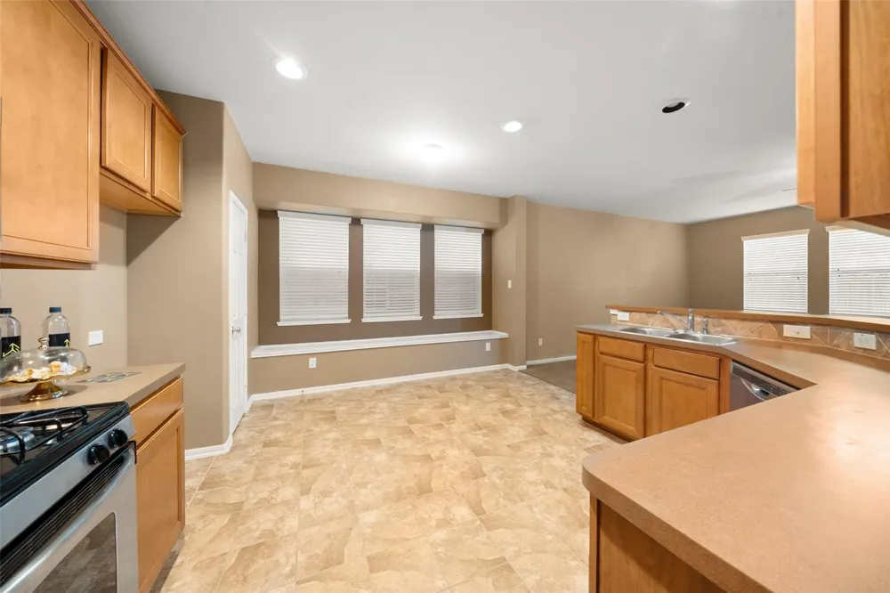 4411 Graceland Drive Deer Park, TX 77536