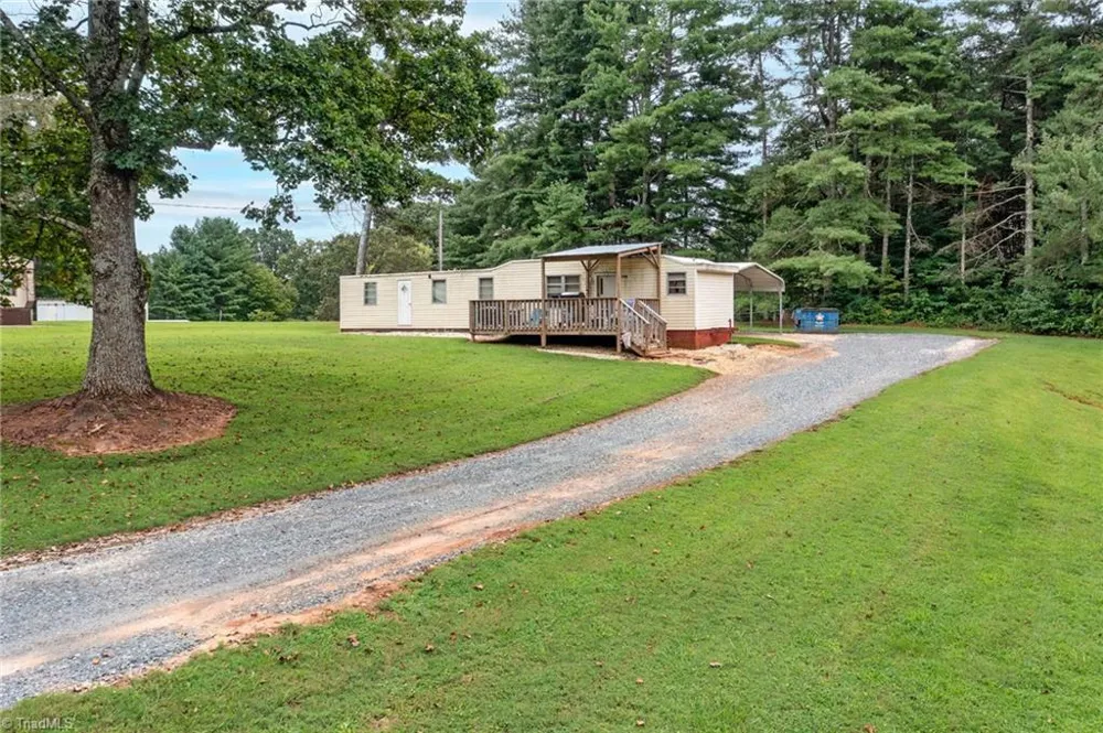 7410 Olin Road Pfafftown, NC 27040
