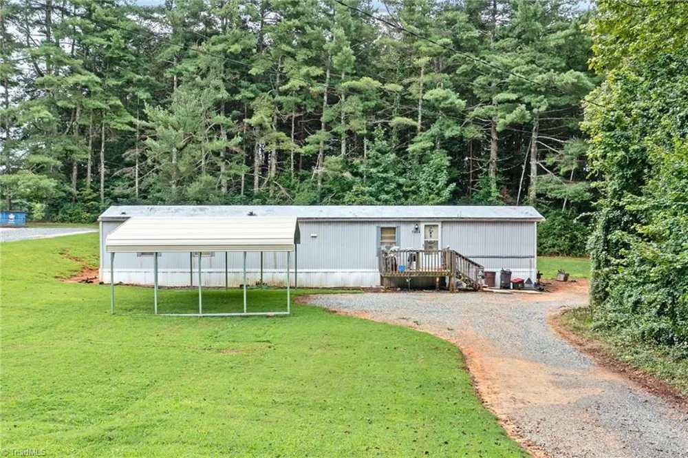 7410 Olin Road Pfafftown, NC 27040