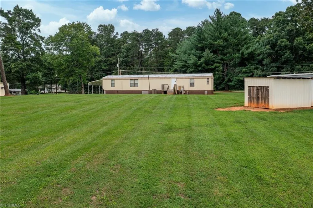 7410 Olin Road Pfafftown, NC 27040