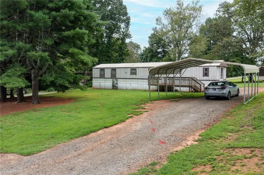 7410 Olin Road Pfafftown, NC 27040