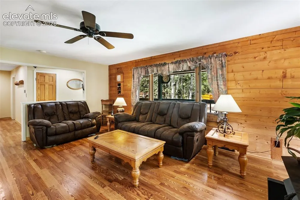 56 Blue Jay Lane Divide, CO 80814