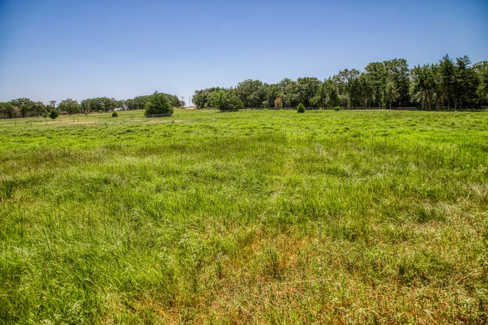 1922 County Road 324 Caldwell, TX 77836