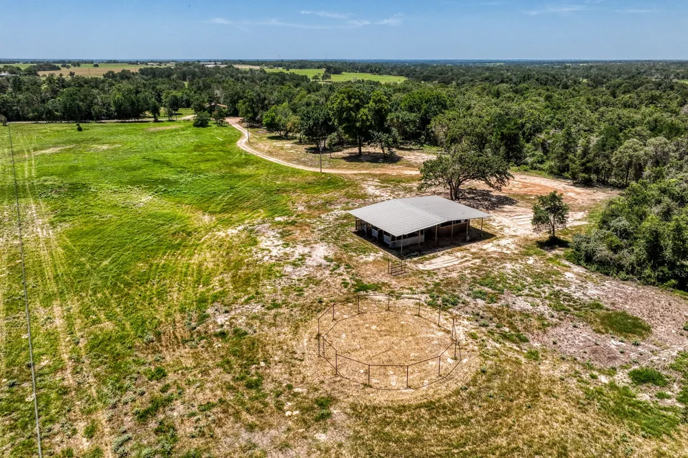 1922 County Road 324 Caldwell, TX 77836