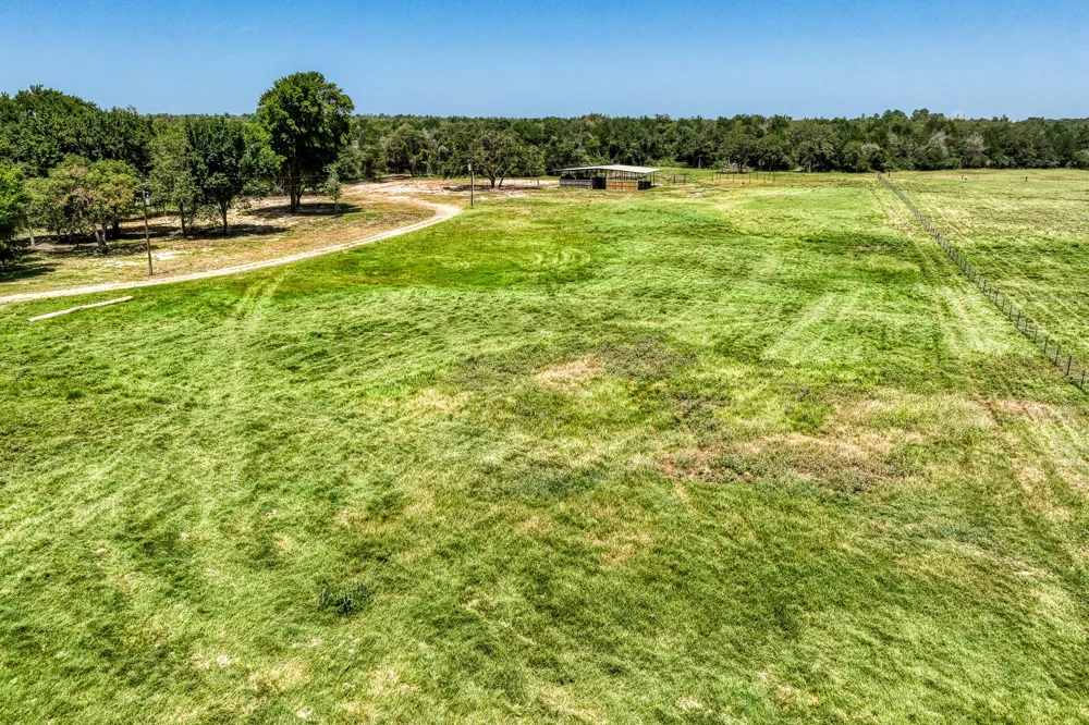 1922 County Road 324 Caldwell, TX 77836