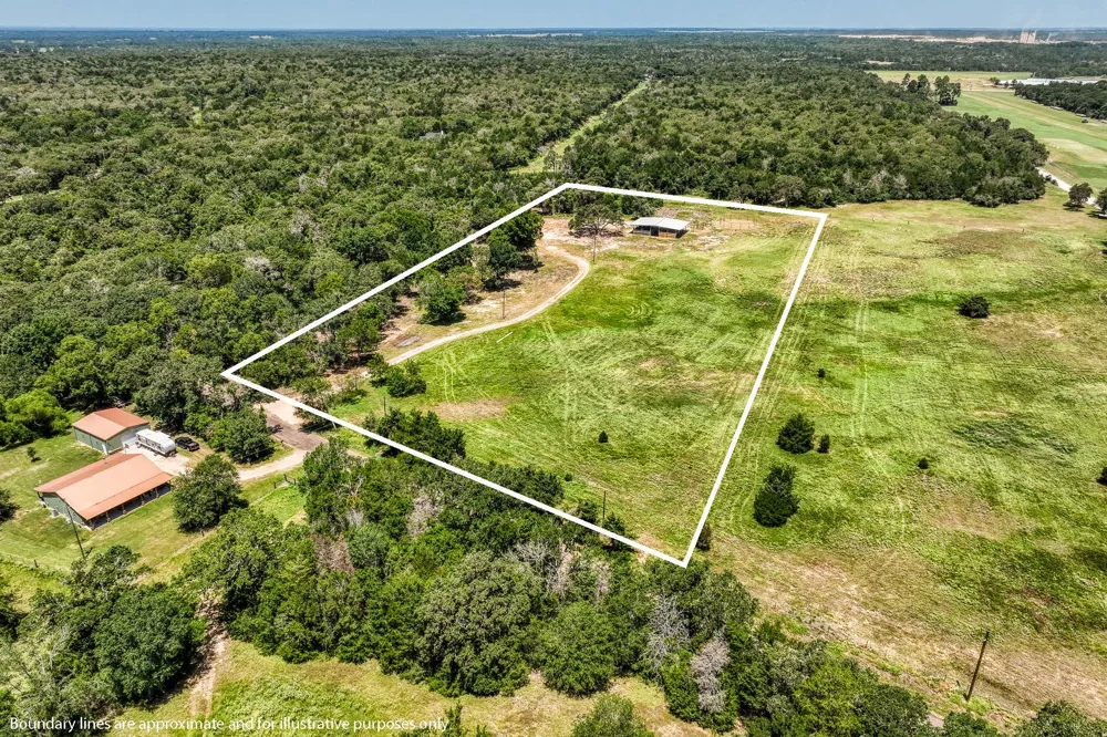 1922 County Road 324 Caldwell, TX 77836