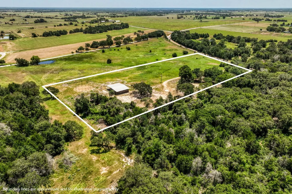 1922 County Road 324 Caldwell, TX 77836