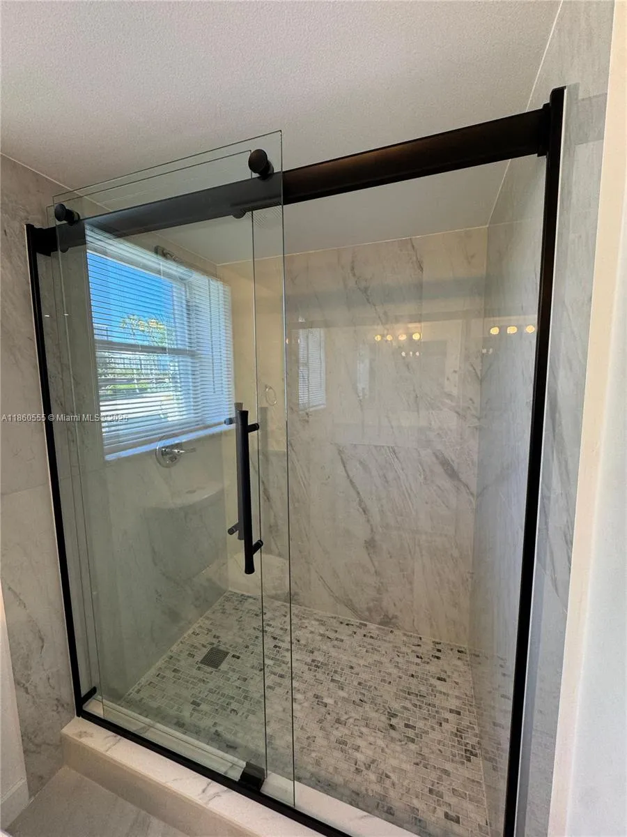 2318 NE 7th St #34 Hallandale Beach, FL 33009