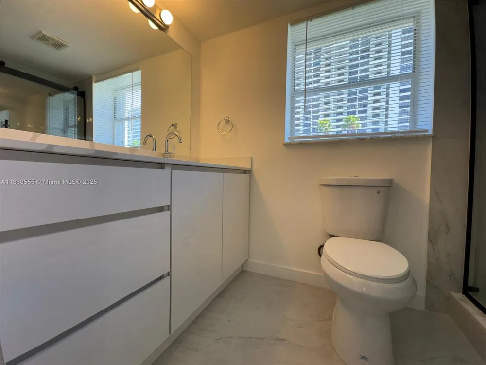 2318 NE 7th St #34 Hallandale Beach, FL 33009
