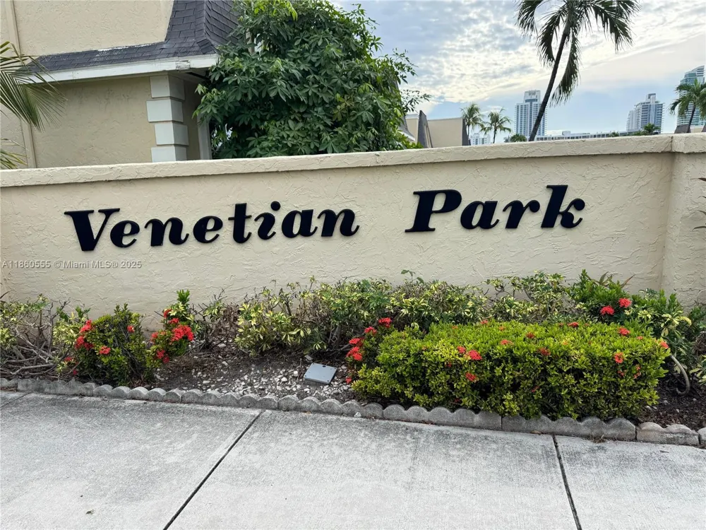 2318 NE 7th St #34 Hallandale Beach, FL 33009