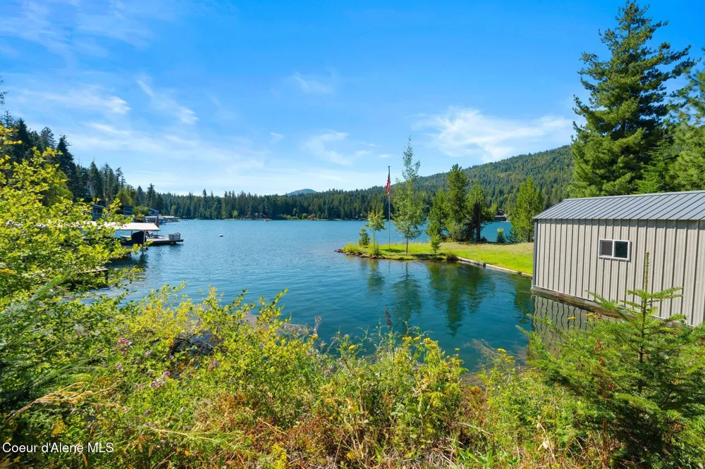 4XX E Bottle Bay Road Sagle, ID 83860