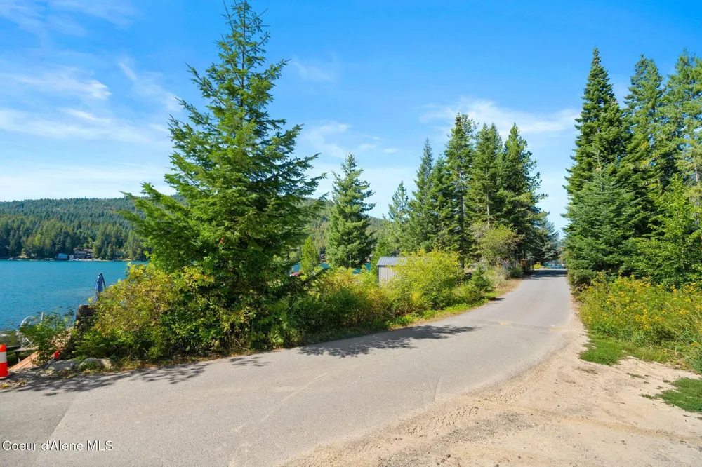 4XX E Bottle Bay Road Sagle, ID 83860