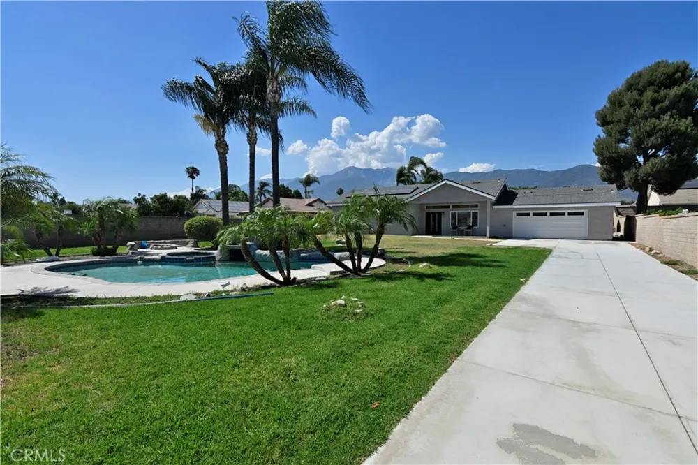 13548 Smokestone Street Rancho Cucamonga, CA 91739