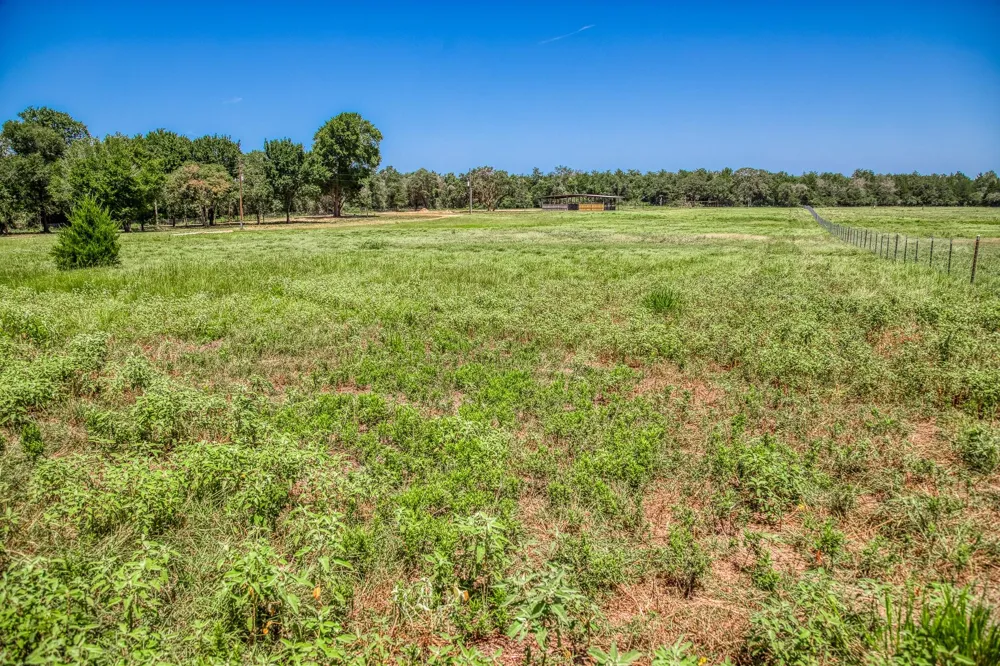 1922 County Road 324 Caldwell, TX 77836