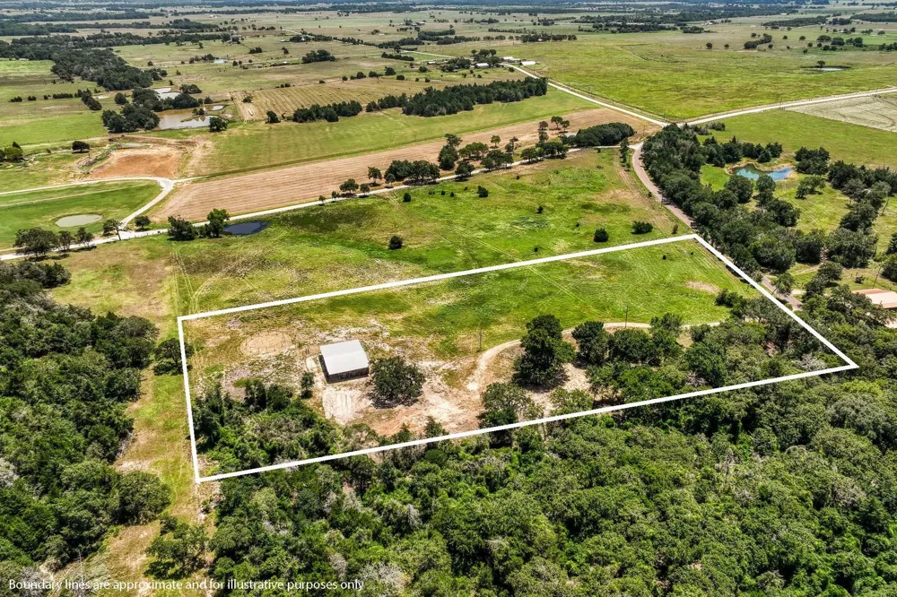 1922 County Road 324 Caldwell, TX 77836