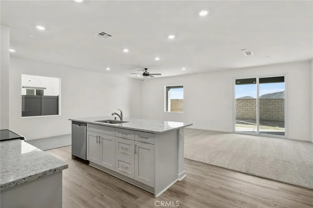 761 Longhorn Drive San Jacinto, CA 92582