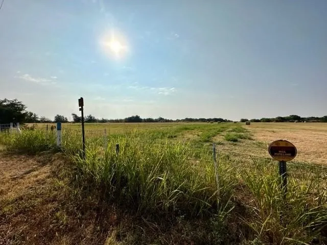 Tours Road Elm Mott, TX 76640