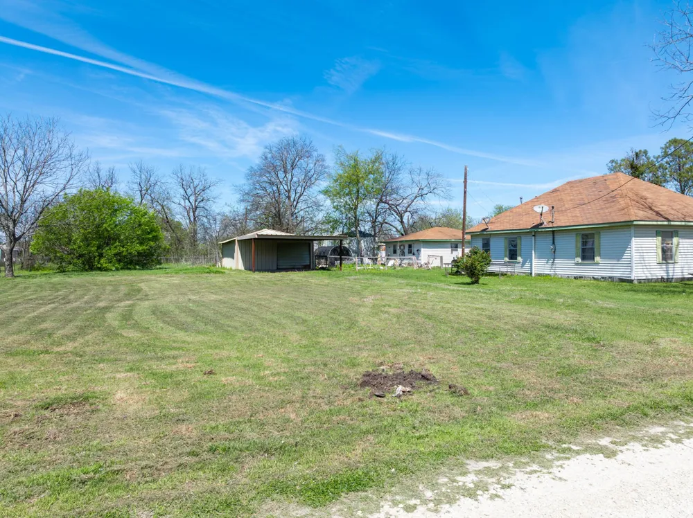 509 Navarro Avenue Mart, TX 76664