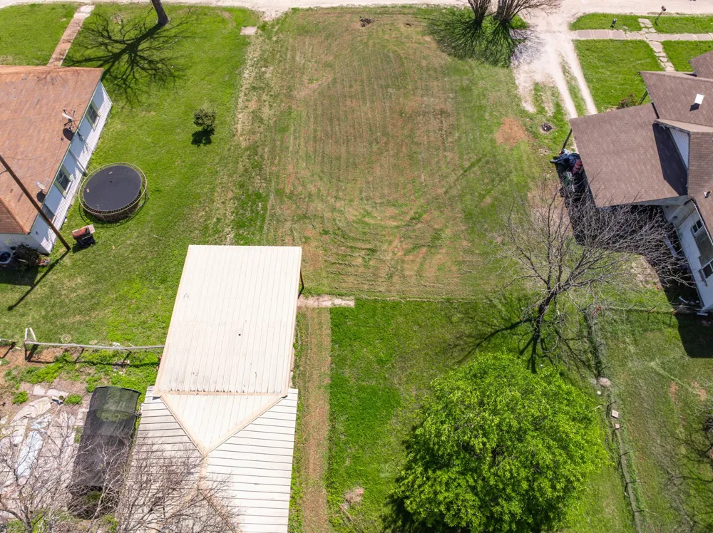 509 Navarro Avenue Mart, TX 76664