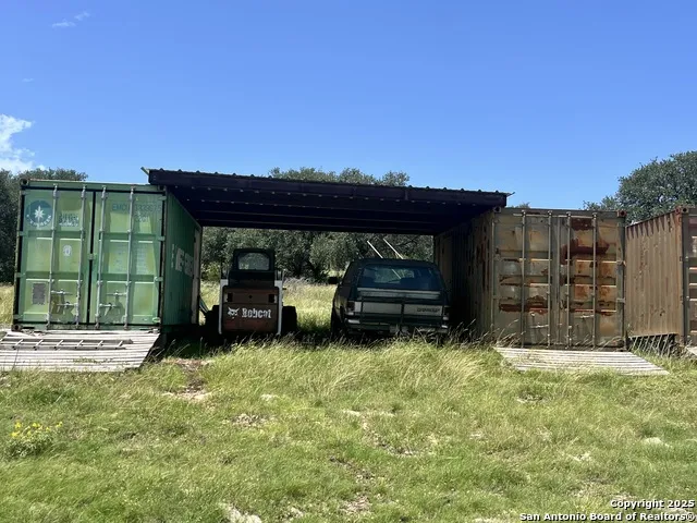 104 SD 14070 Rocksprings, TX 78880